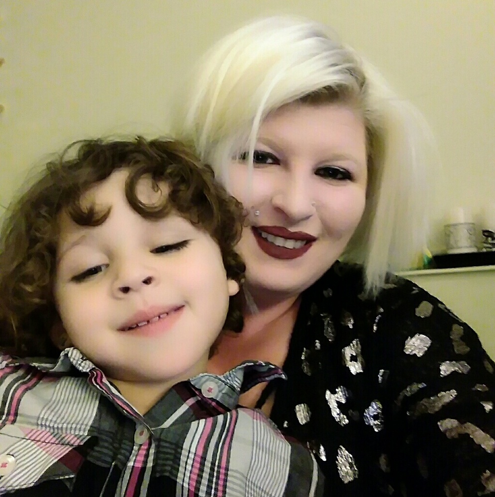 Meet your Posher, Crys